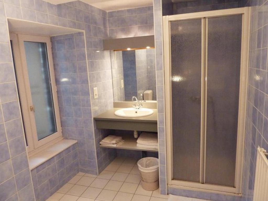 Hotel Restaurant Du Pont-Vieux Saint-Flour  Room photo